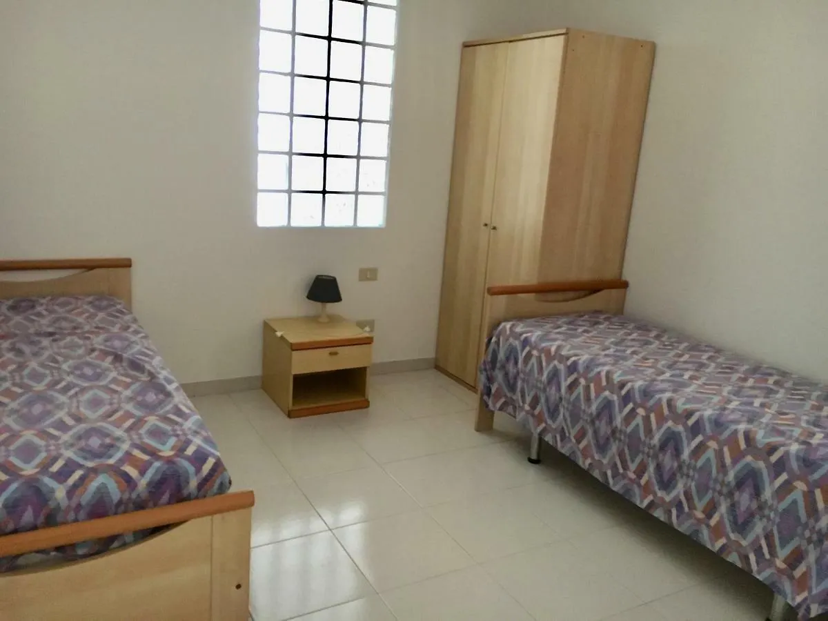 Appartamento La casa di Lory Falconara Marittima 0*,  Italia
